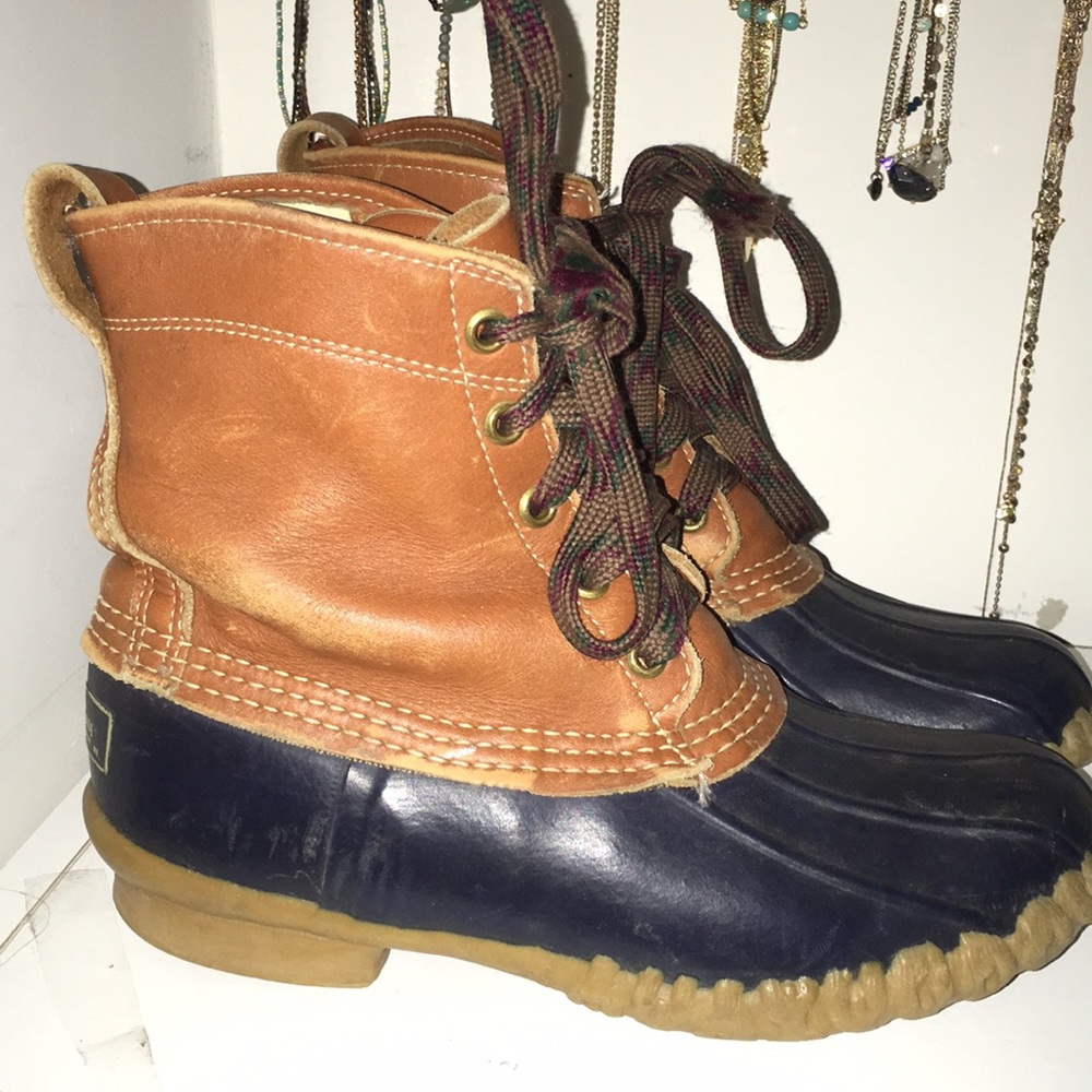 Bean boots